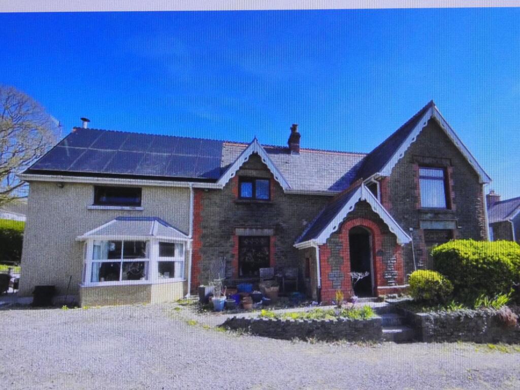 Main image of property: 92 High Street, Pontardawe, Swansea. SA8 4JN