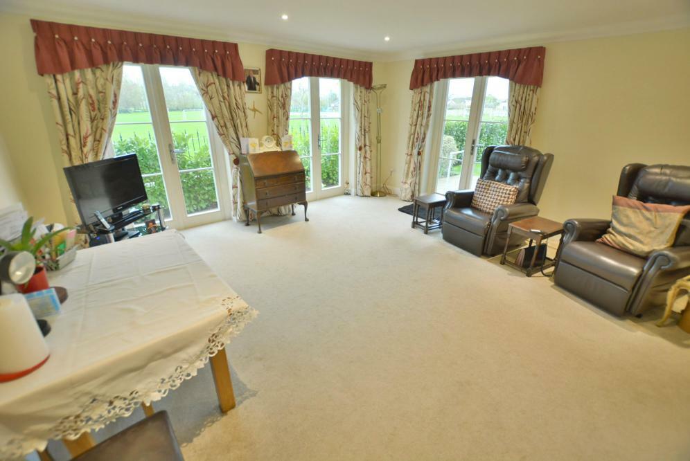 Additional property image - Fleur De Lis, East Borough, Wimborne, BH21 1PL