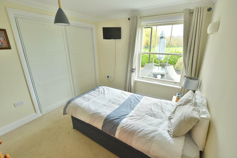 Additional property image - Fleur De Lis, East Borough, Wimborne, BH21 1PL