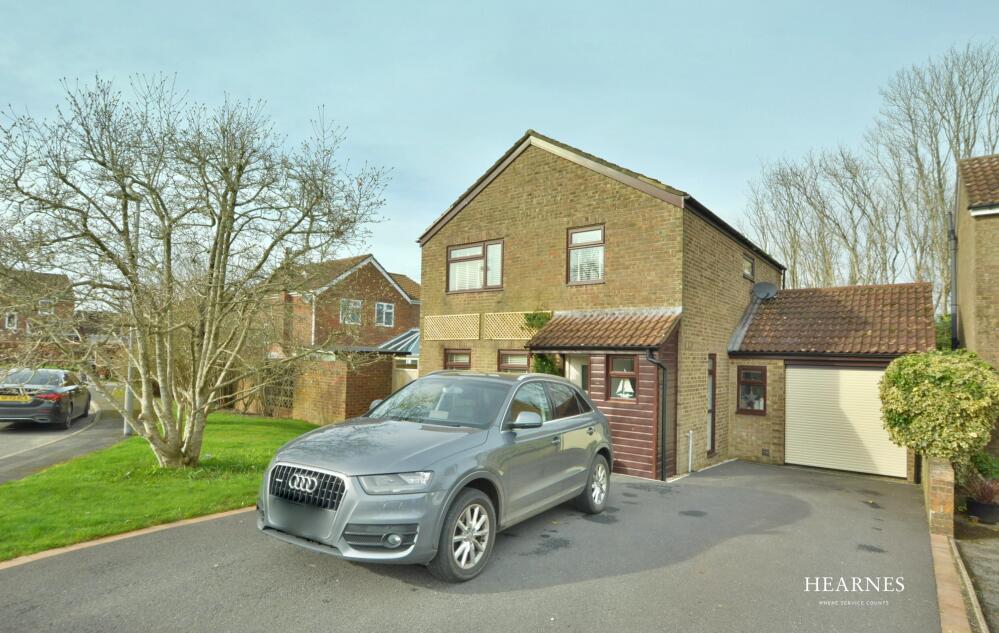 3 bedroom detached house for sale in Scutts Close, Lytchett Matravers, BH16 6HB, BH16