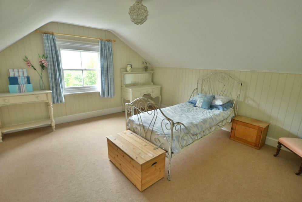 Additional property image - Julians Road, Wimborne, BH21 1EF