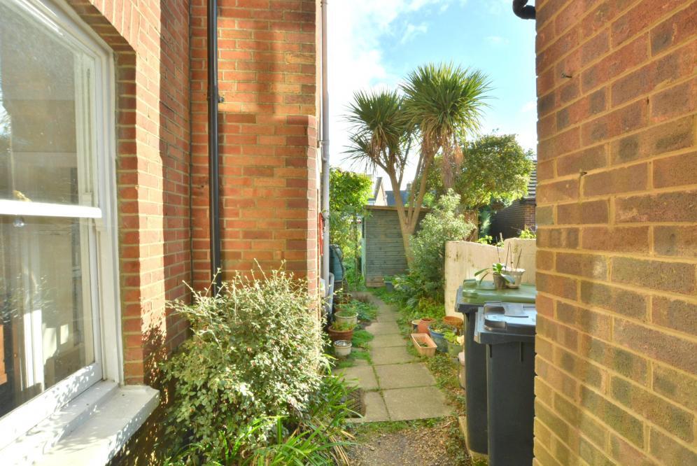 Additional property image - Grove Road, Wimborne, BH21 1BN