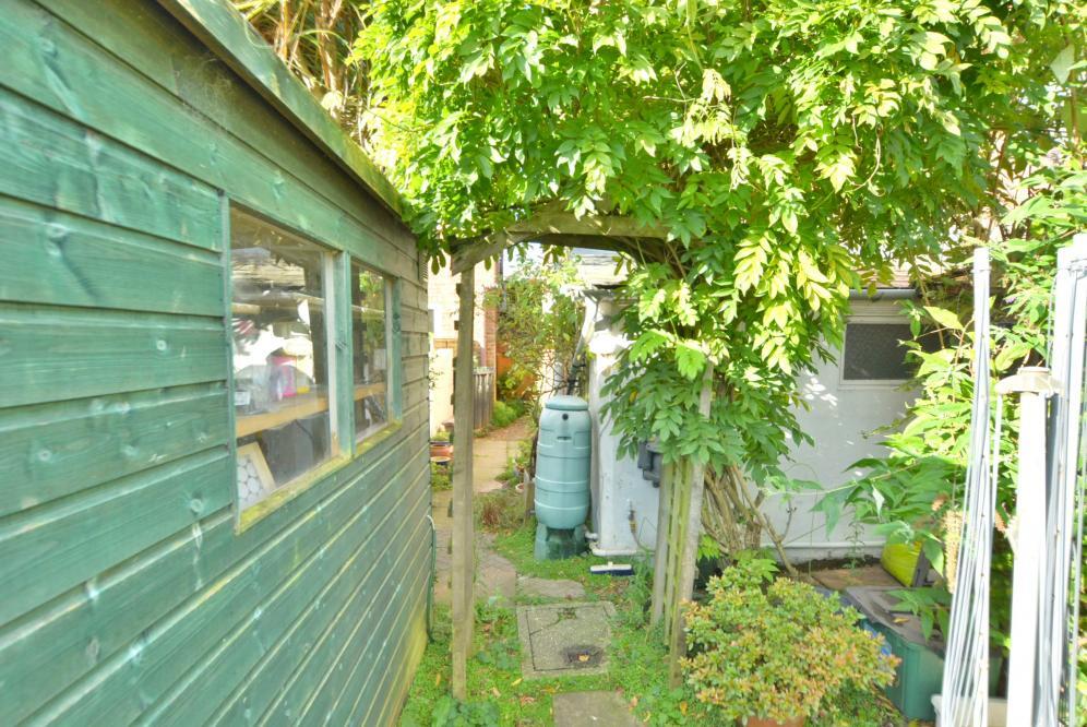Additional property image - Grove Road, Wimborne, BH21 1BN