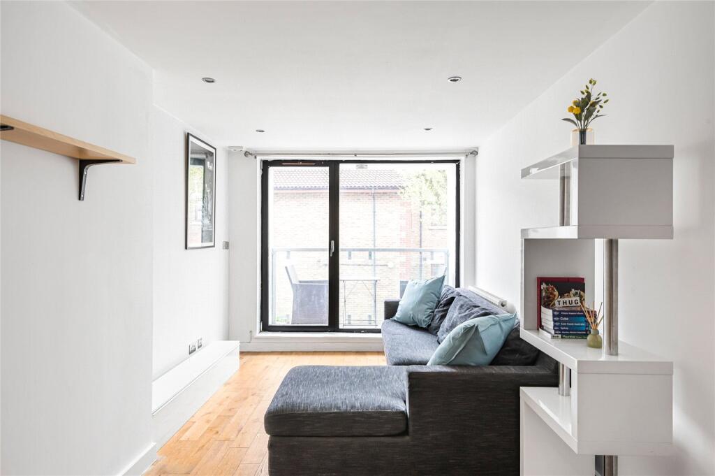 Main image of property: Fallsbrook Road, Furzedown, SW16