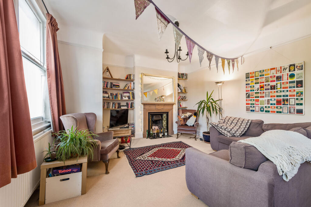 Main image of property: Pendle Road, London, SW16