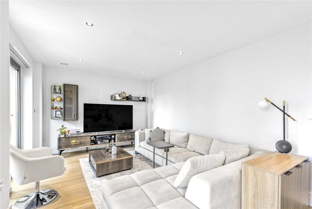 Main image of property: Bicycle Mews, London, SW4