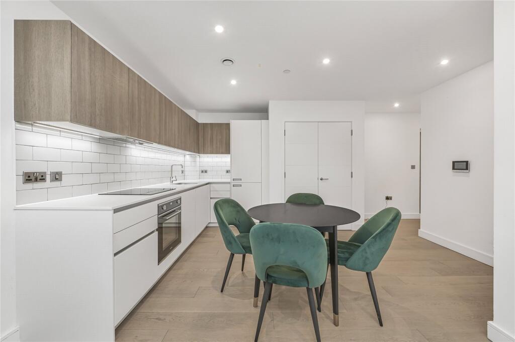 Main image of property: Clapham Road, London, SW9