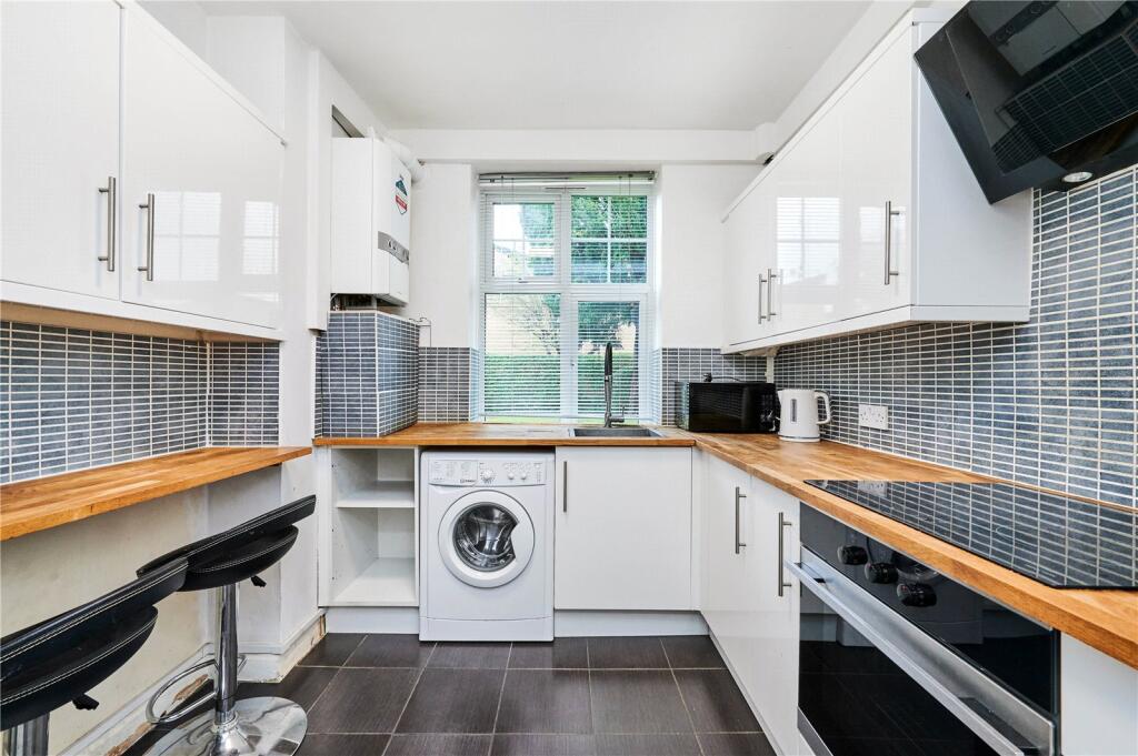 Main image of property: Thorncliffe Court, Kings Avenue, London, SW4
