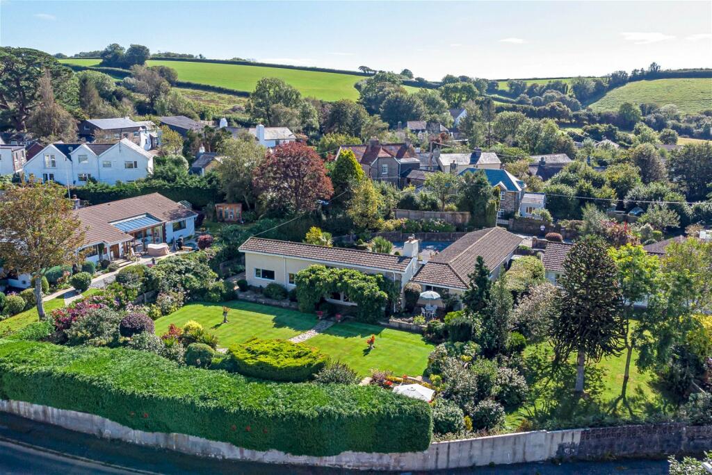 3 bedroom detached bungalow for sale in Diptford, Totnes, TQ9