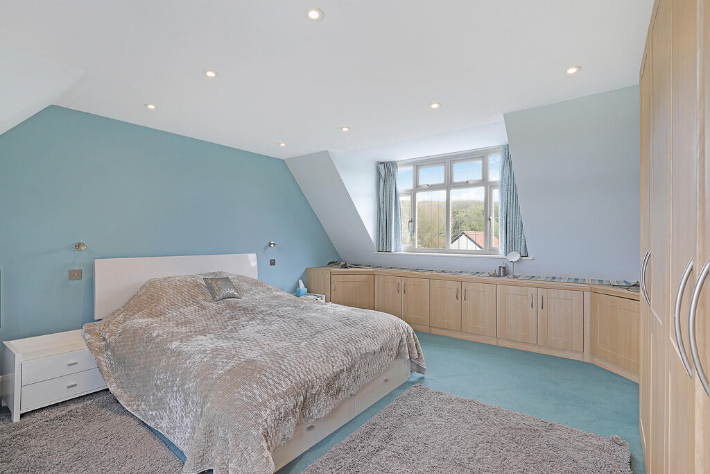 Additional property image - Mount End, Theydon Mount