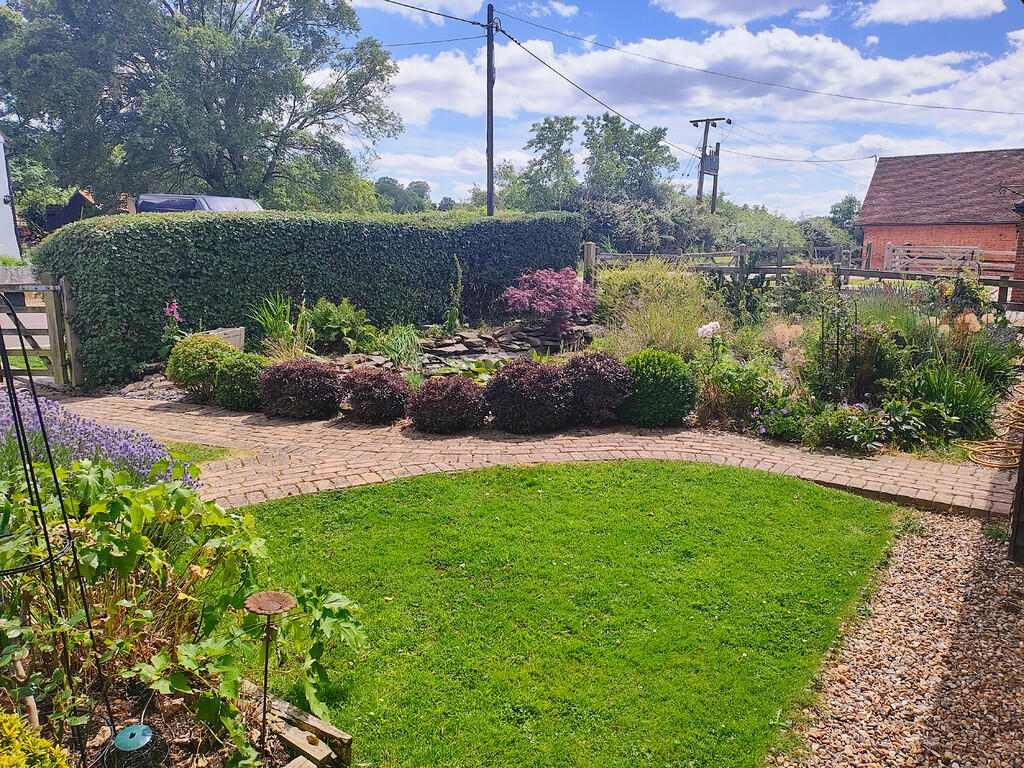 Additional property image - Mount End, Theydon Mount