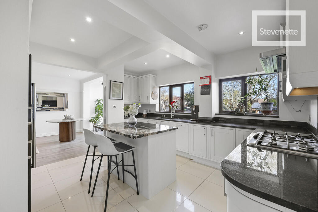 Main image of property: Piercing Hill, Theydon Bois