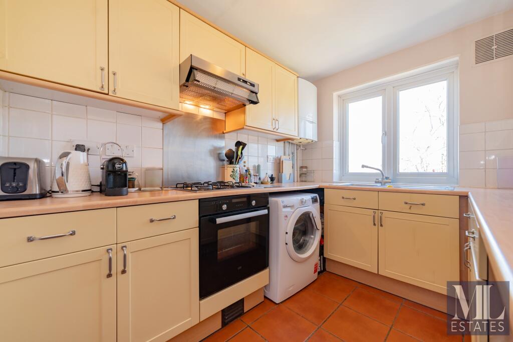 Main image of property: Mansfield Heights, Great North Road, East Finchley, N2