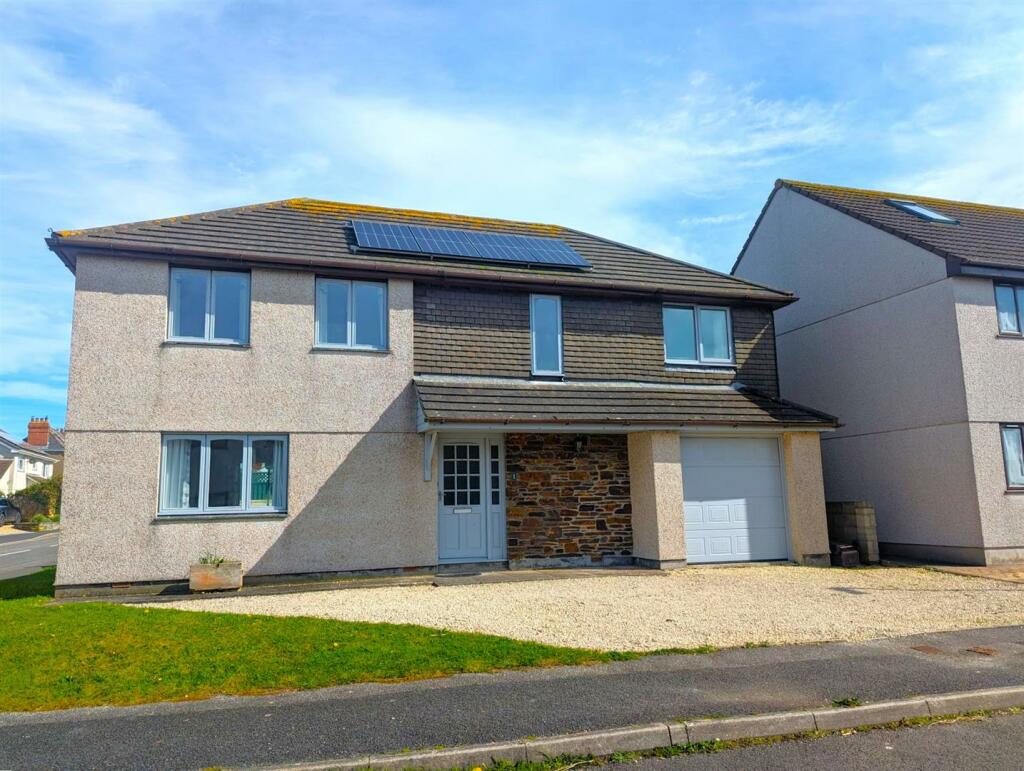 4 bedroom detached house for sale in Ellenglaze Court, Cubert, Newquay, TR8