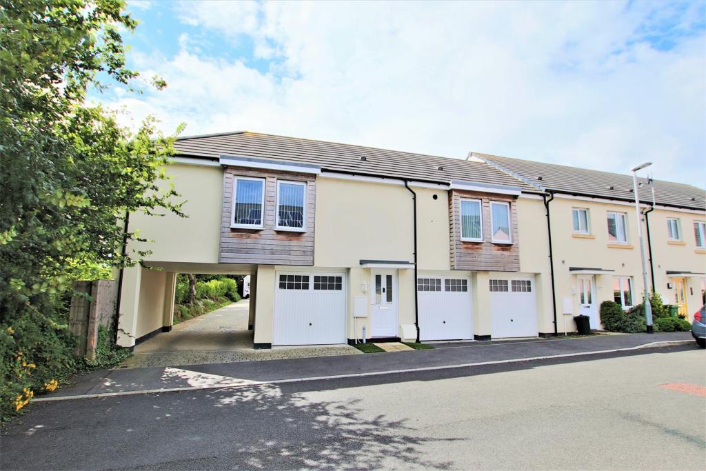 2 bedroom coach house for sale in Mallory Drive, Trevenson Meadows