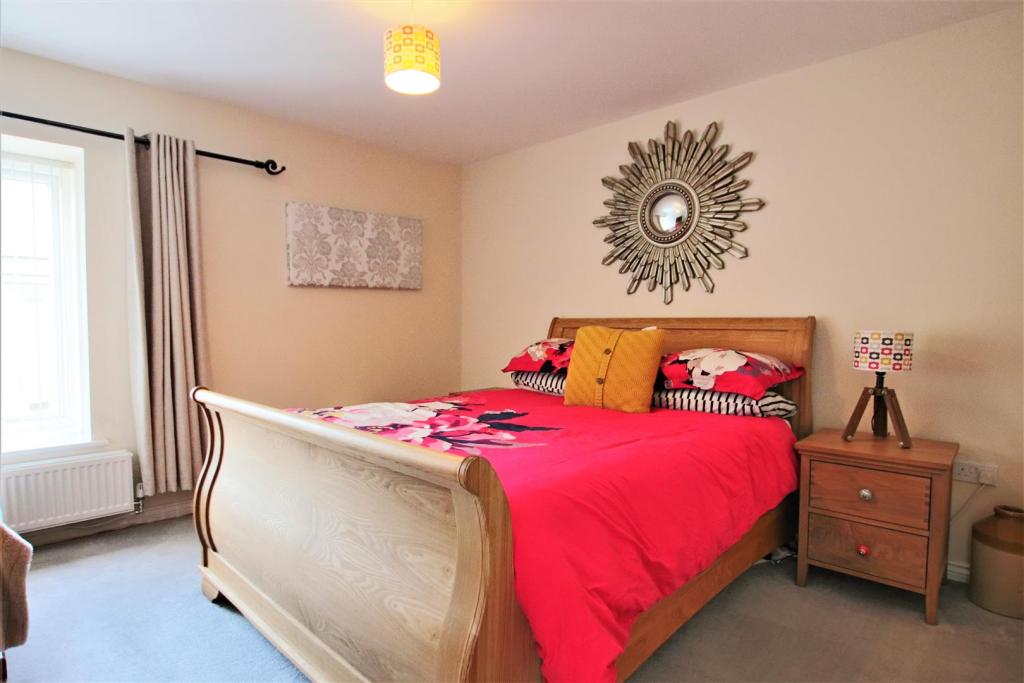 2 bedroom coach house for sale in Mallory Drive, Trevenson Meadows