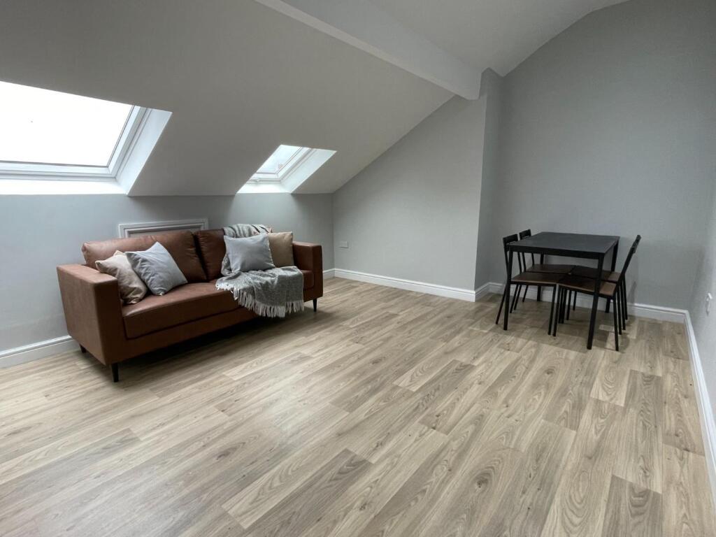 Main image of property: Flat 9, 272a Glossop Road, Sheffield