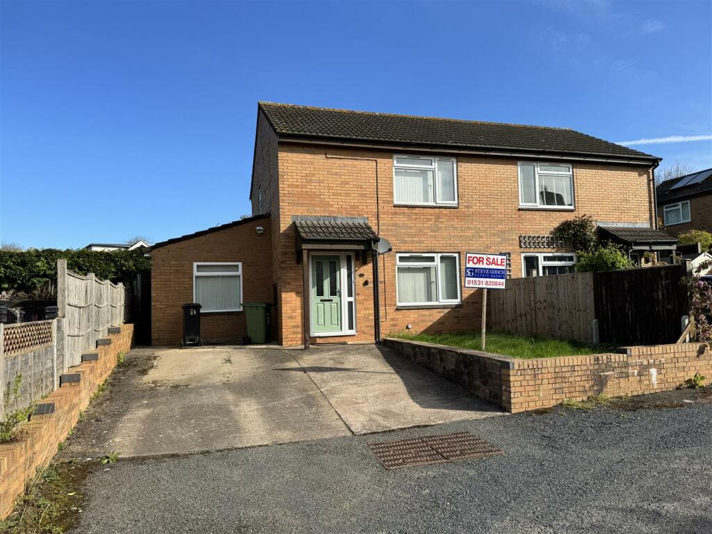 2 bedroom semidetached house for sale in Gorsley, RossOnWye, HR9