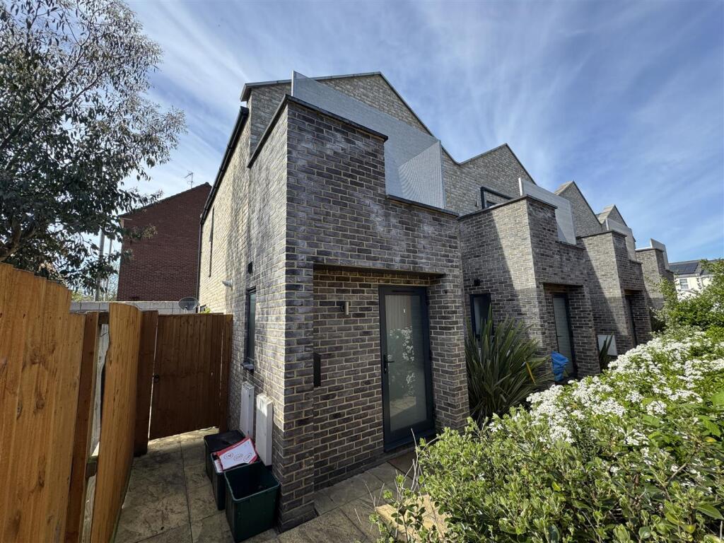 Main image of property: Swindon Road, Cheltenham