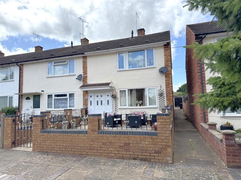 Main image of property: Knights Way, Newent