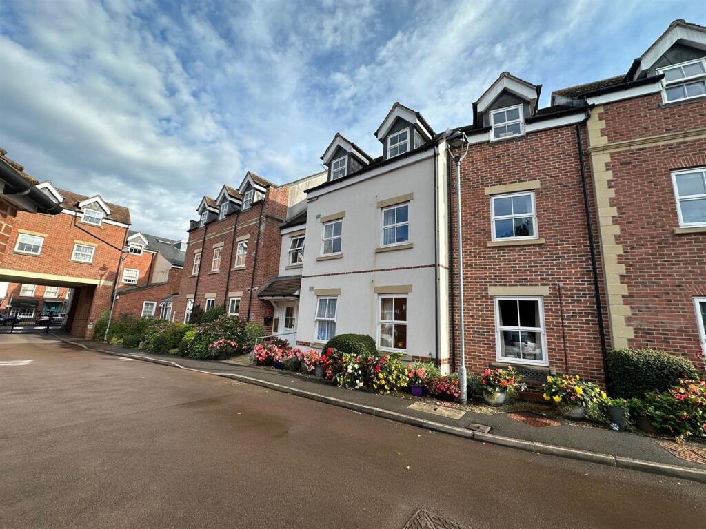 Main image of property: Stokes Mews, Newent