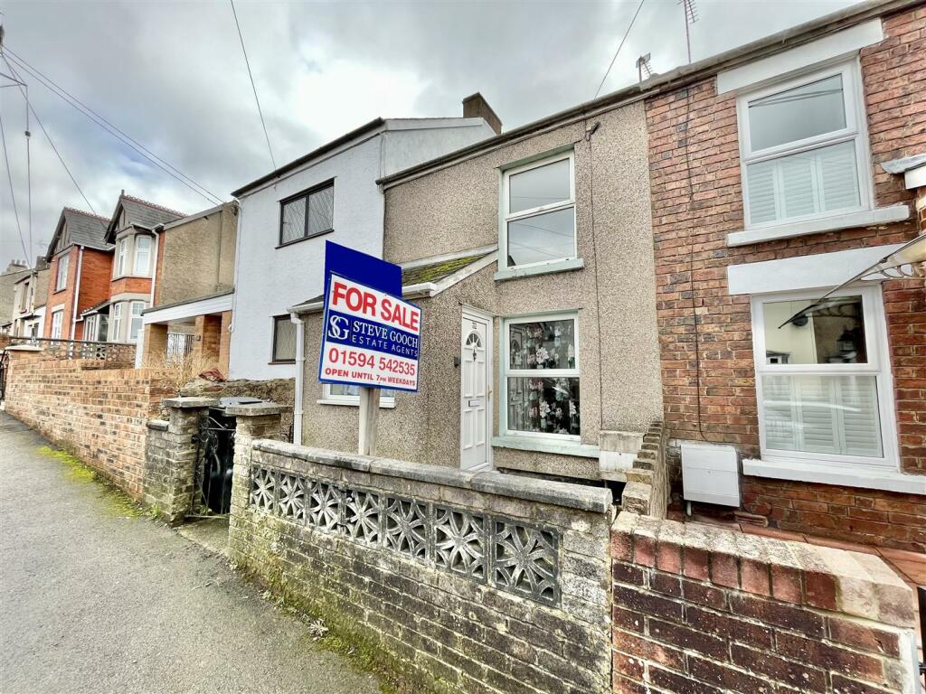 2 bedroom terraced house for sale in Flaxley Street, Cinderford, GL14