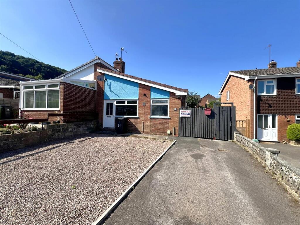 Main image of property: The Crescent, Mitcheldean