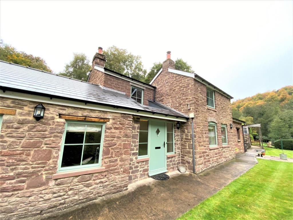 4 bedroom detached house for sale in Lower Soudley, Cinderford, GL14