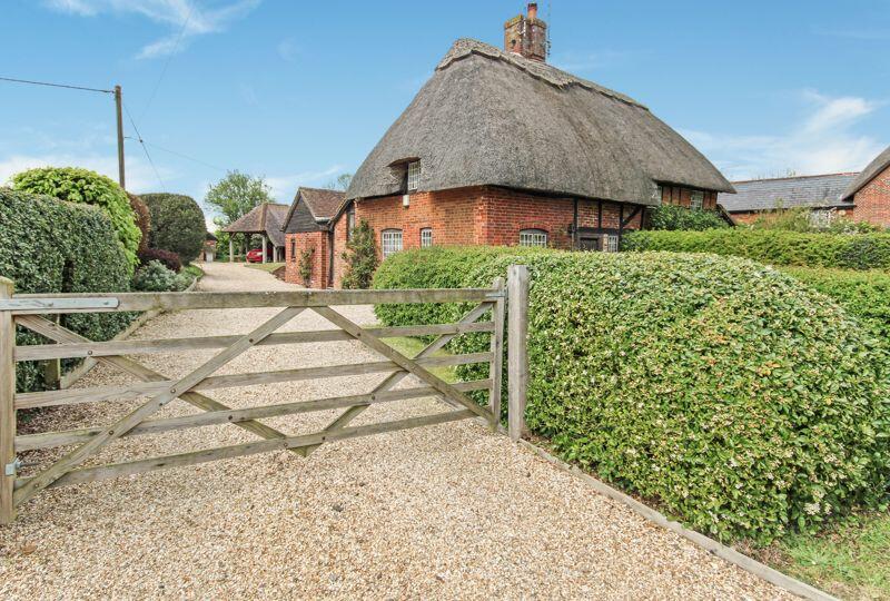 1 bedroom character property for sale in Breamore, Nr, Fordingbridge, SP6