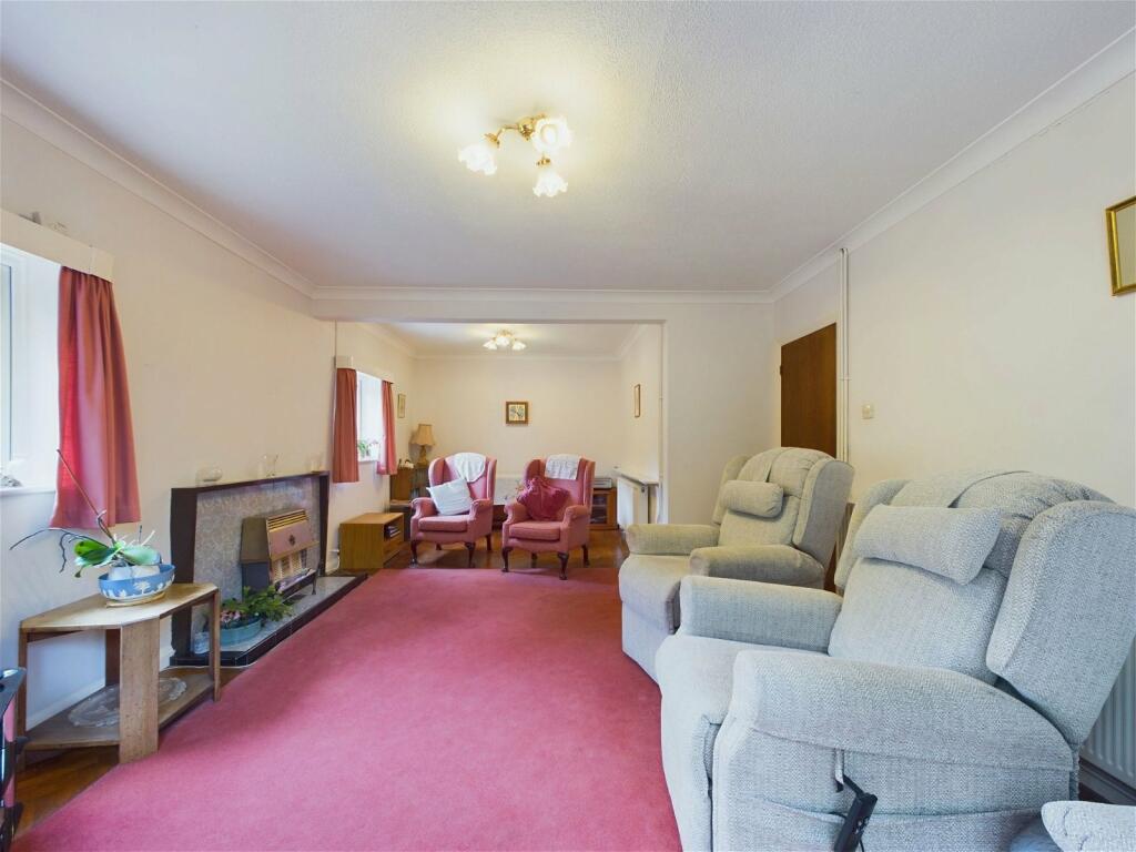 Additional property image - High Street, Findon Village, Worthing BN14 0TA