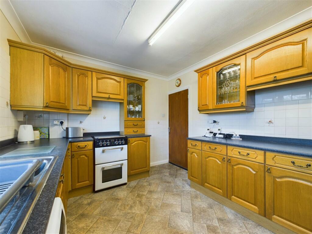 Additional property image - High Street, Findon Village, Worthing BN14 0TA