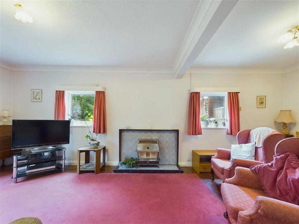 Additional property image - High Street, Findon Village, Worthing BN14 0TA