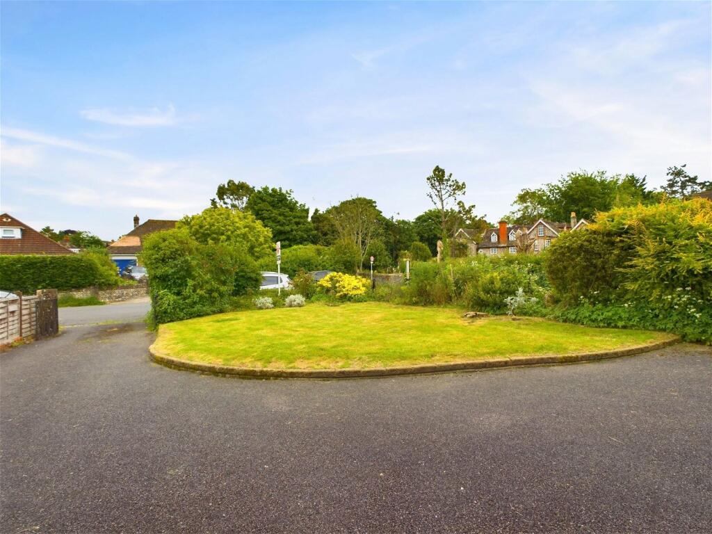 Additional property image - High Street, Findon Village, Worthing BN14 0TA