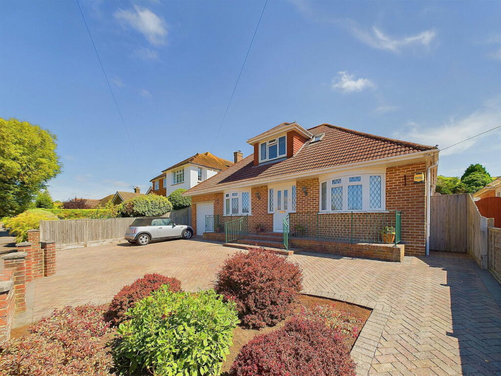 Additional property image - Hollingbury Gardens, Findon Valley, Worthing BN14 0EE