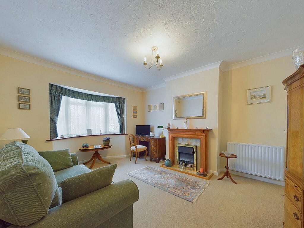 Additional property image - Hollingbury Gardens, Findon Valley, Worthing BN14 0EE
