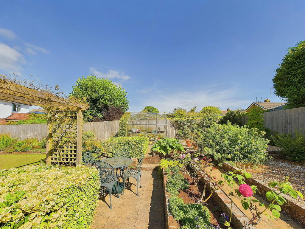 Additional property image - Hollingbury Gardens, Findon Valley, Worthing BN14 0EE