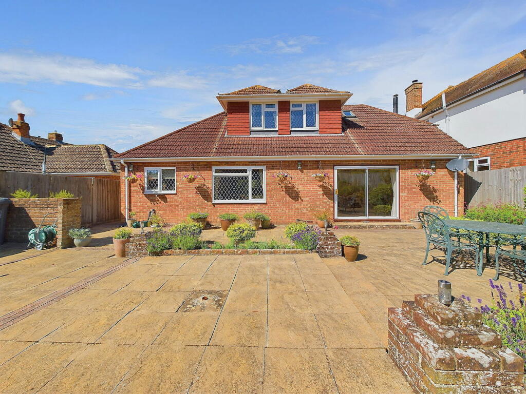 Additional property image - Hollingbury Gardens, Findon Valley, Worthing BN14 0EE