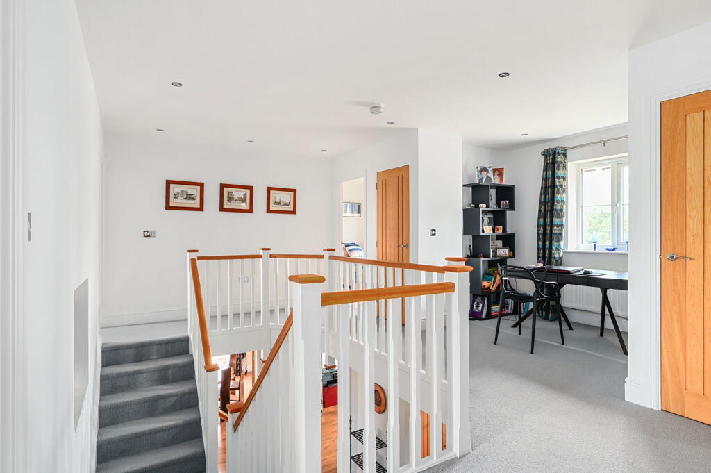 Additional property image - Honeycomb House, Stable Lane, Findon Village, BN14 0RR