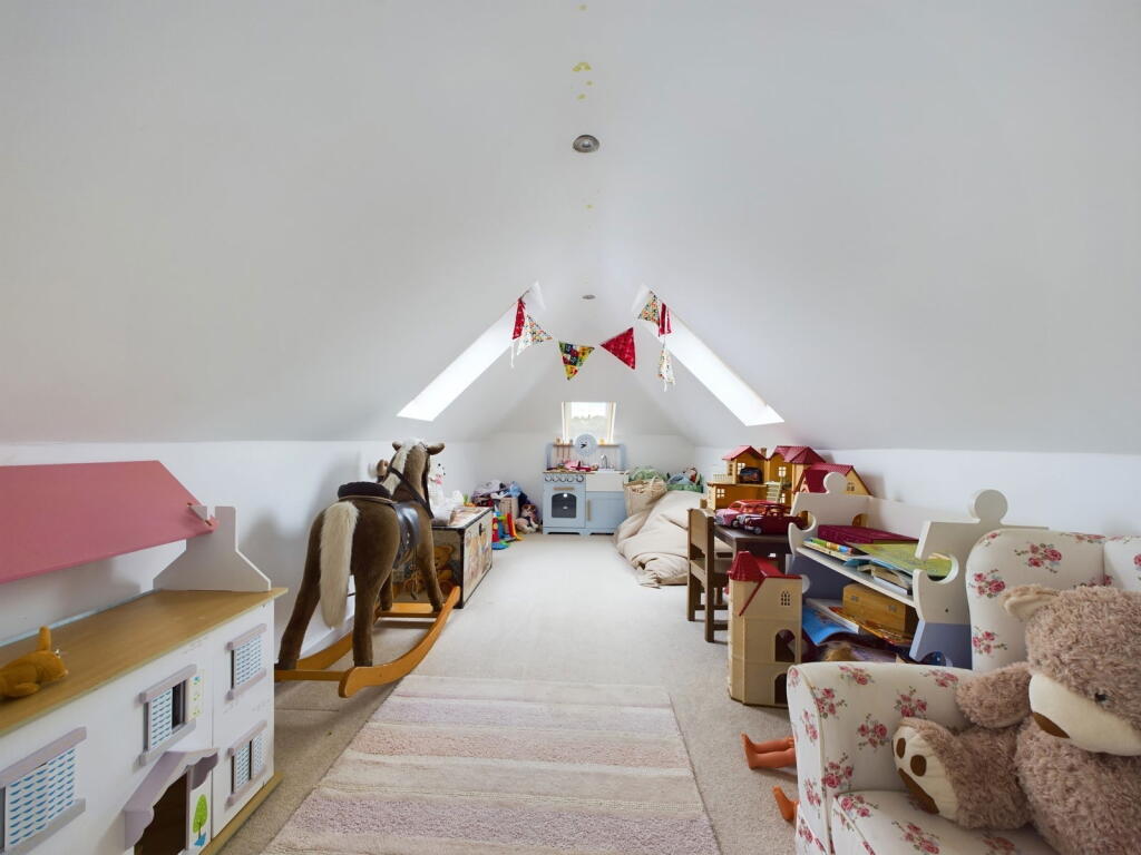 Additional property image - Sullington Gardens, Findon Valley, Worthing BN14 0HR