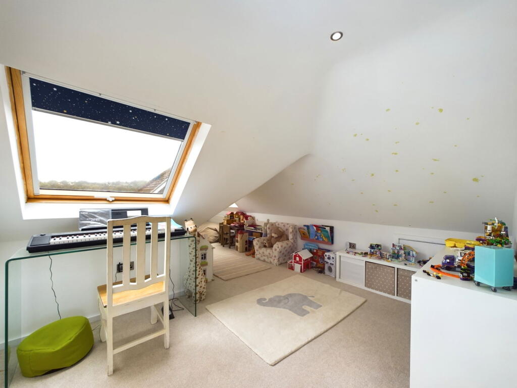 Additional property image - Sullington Gardens, Findon Valley, Worthing BN14 0HR