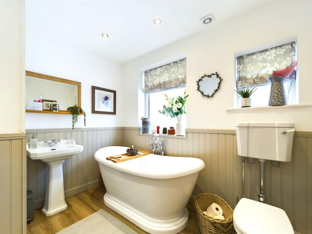Additional property image - Sullington Gardens, Findon Valley, Worthing BN14 0HR