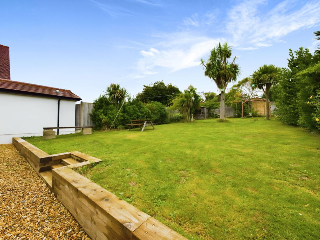Additional property image - Sullington Gardens, Findon Valley, Worthing BN14 0HR