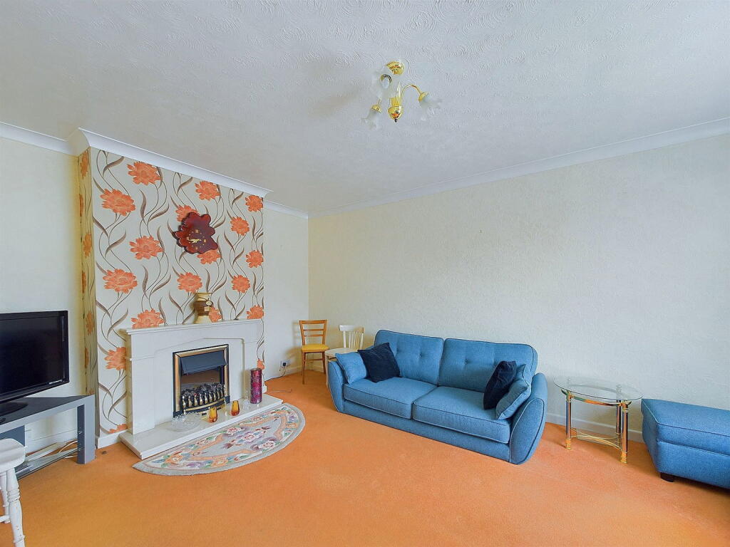 Additional property image - 23 Rogate Road, Worthing, BN13 2DS