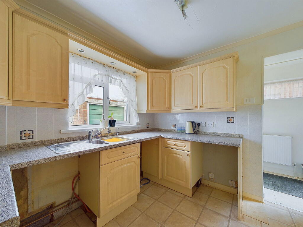 Additional property image - 23 Rogate Road, Worthing, BN13 2DS