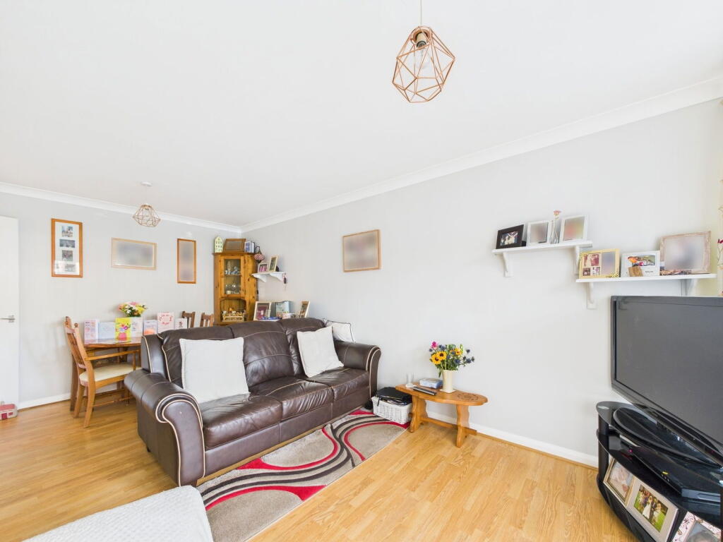 Additional image 4 of Guardian Court, Worthing, BN13 2EE