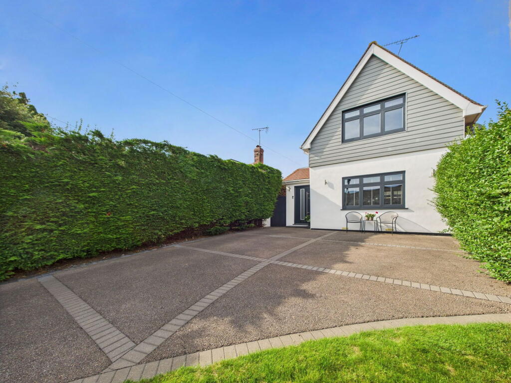 Main image of property: Seldens Way, Worthing BN13 2DL