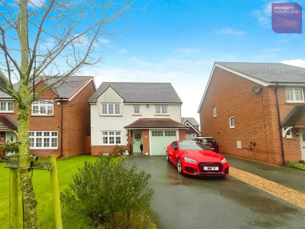 4 bedroom detached house for sale in Honey Spot Crescent, Widnes, WA8