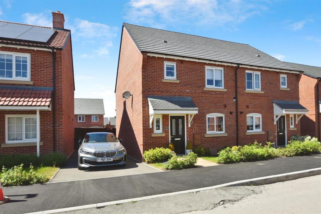 Main image of property: Huffer Road, Kegworth