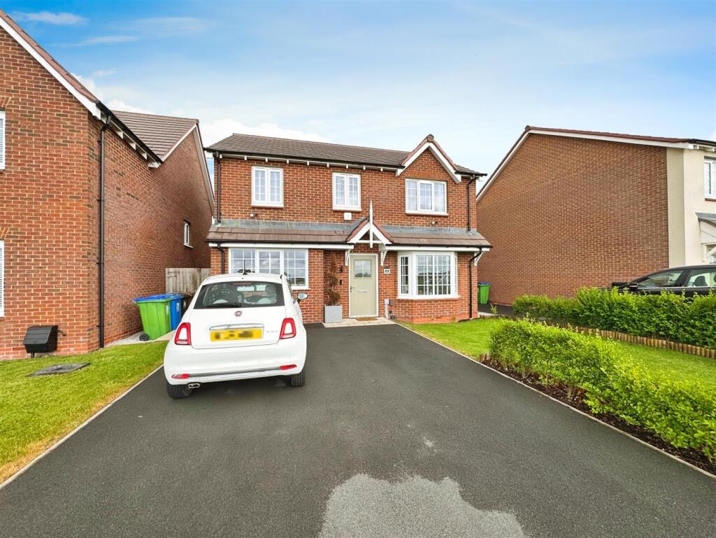 Main image of property: Textile Close, Middleton