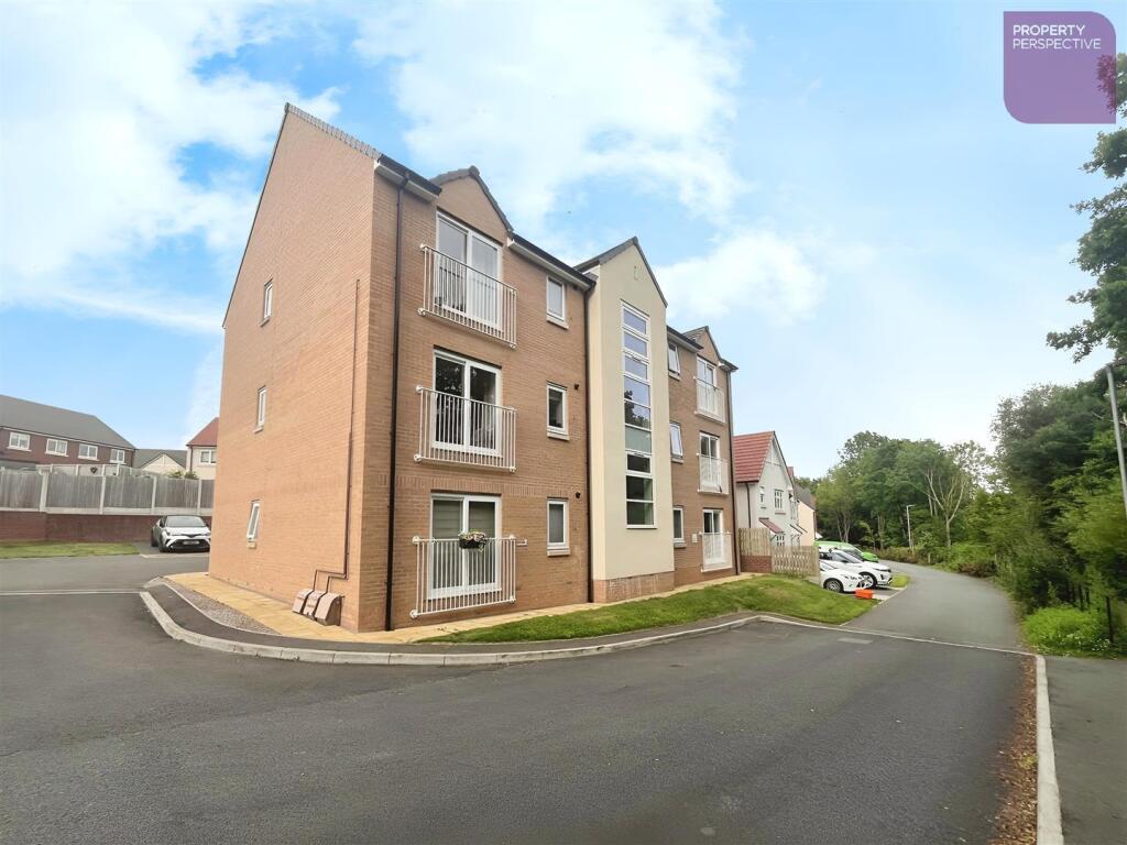 Main image of property: Ffordd Gwern, Mold